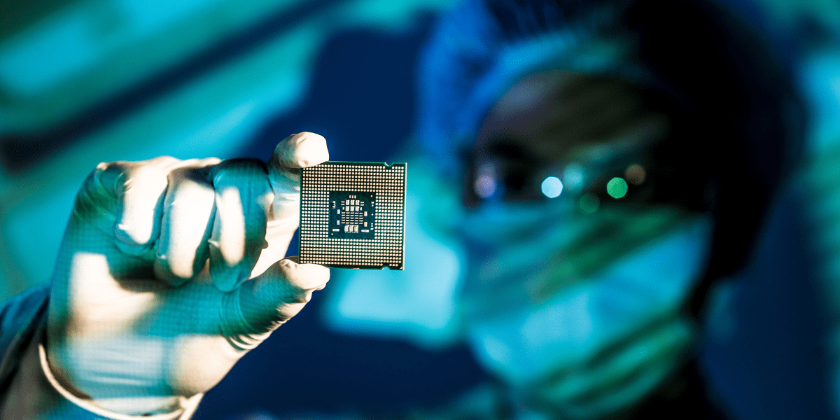 Semiconductor chip used as an example for thermal evaporation applications
